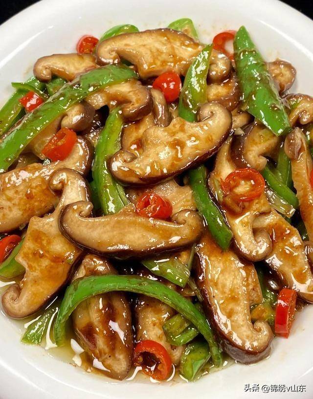 人家8菜1汤新年大发菜肴丰富不浪费冰球突破2026年夜饭菜单3-4口(图6)